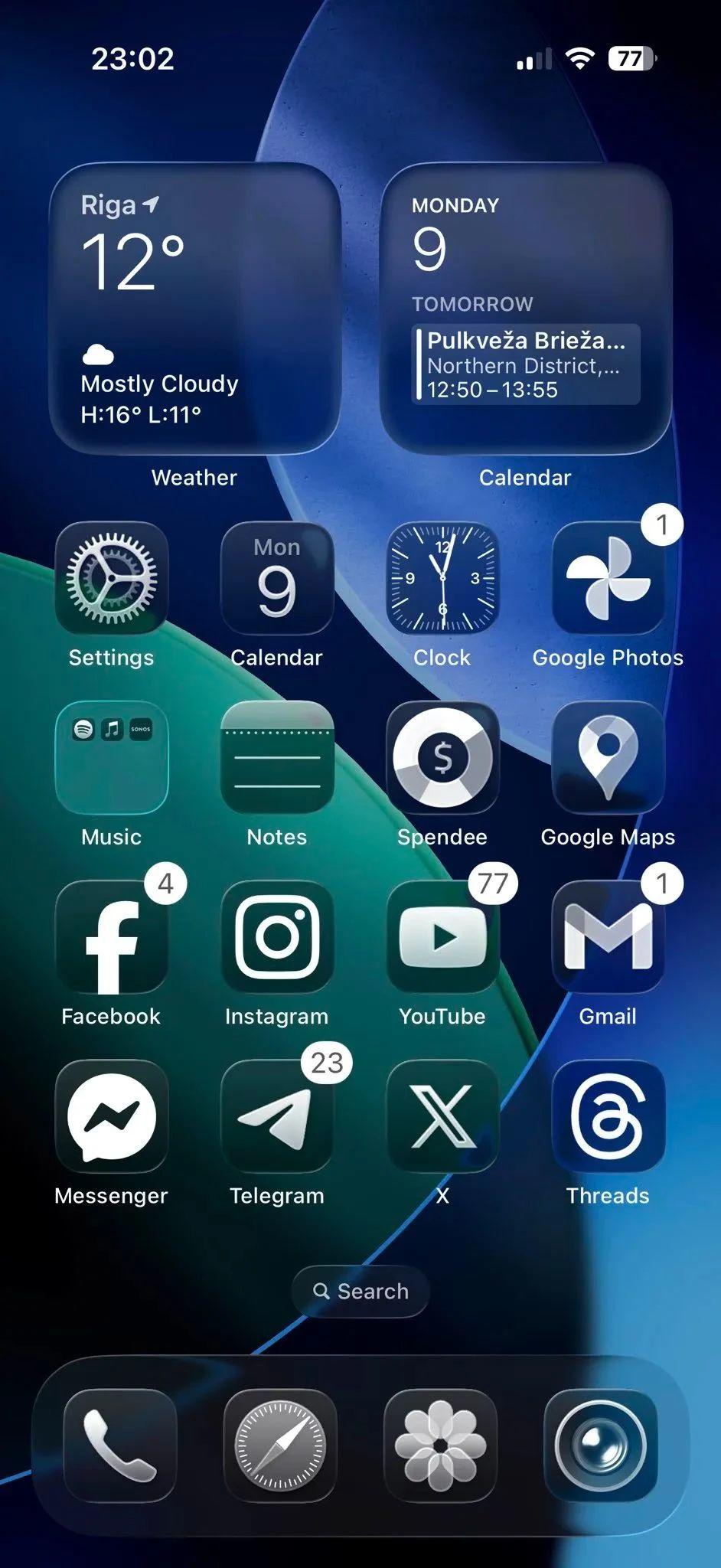iOS26 设计遭群嘲：丑上热搜，苹果审美翻车啦？