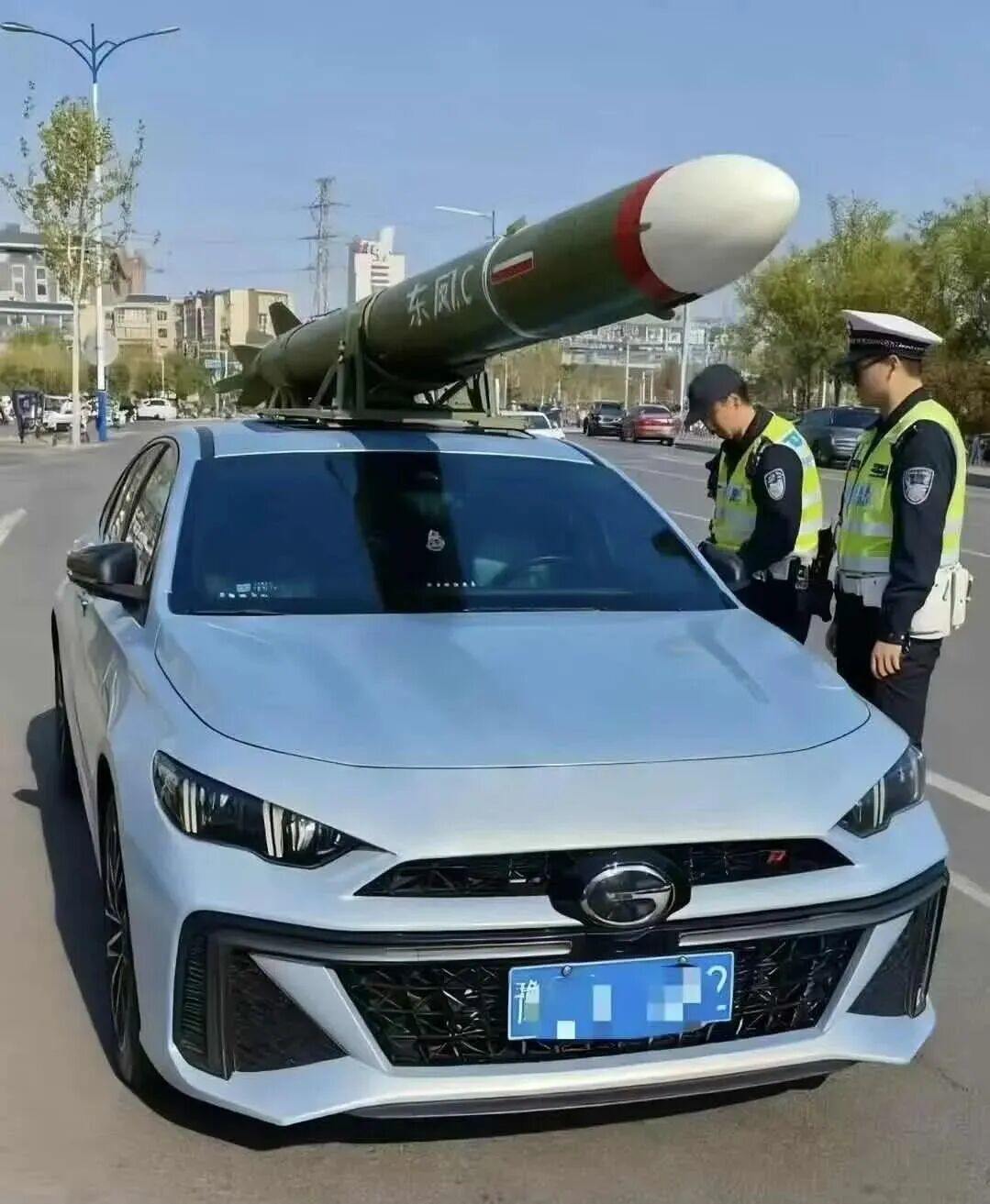 这到底是不是AI啊？！