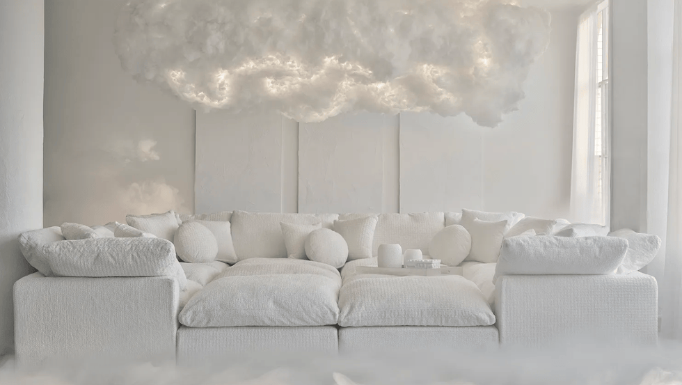 pantone 2026年度代表色:cloud dancer(雲舞白)